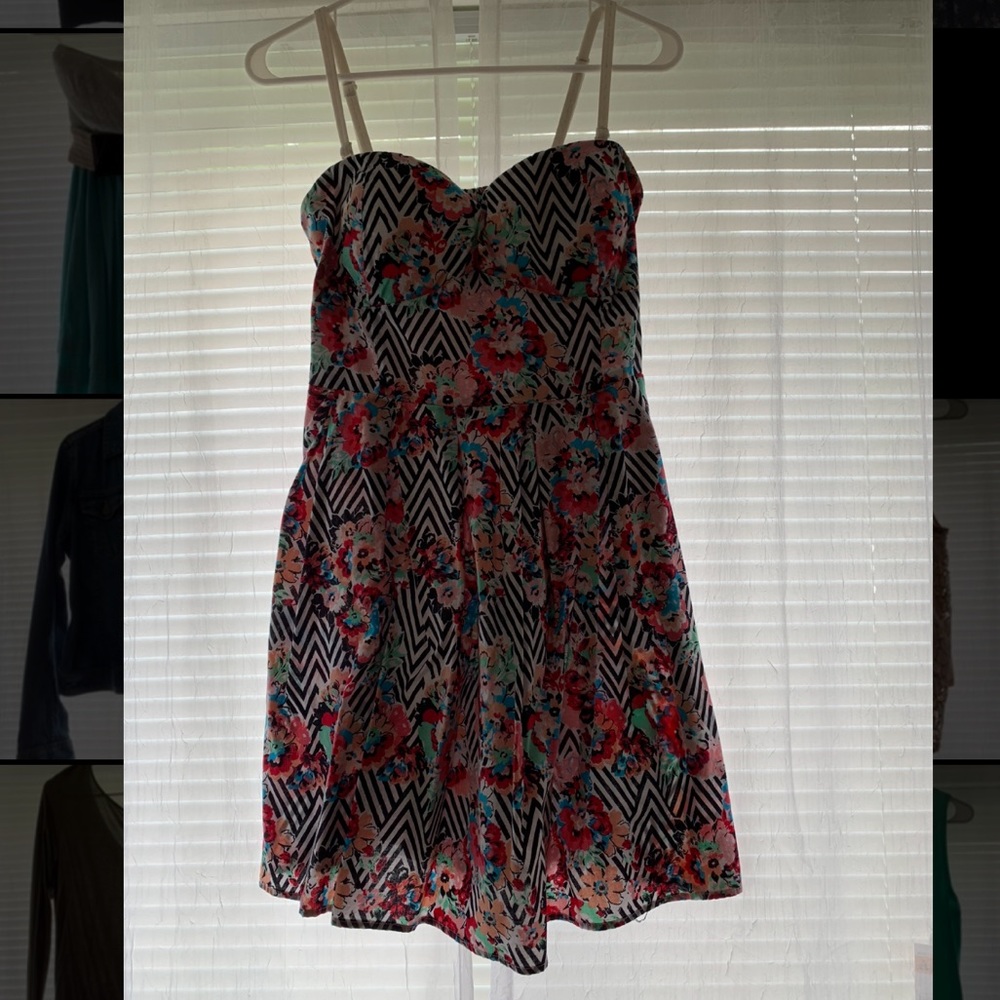 Zigzag flower dress